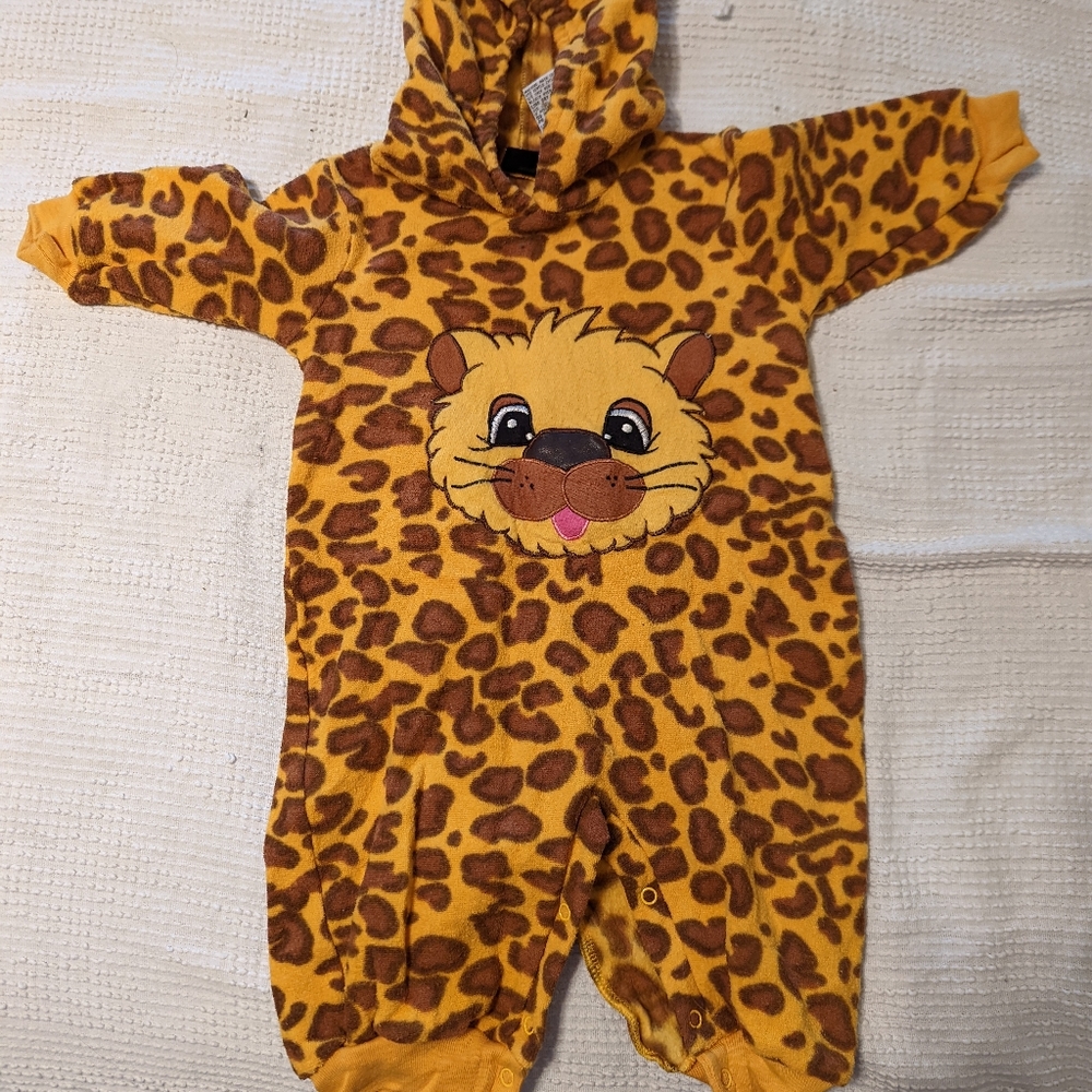 Shriek Chic Leopard Halloween costume size 6-9 months